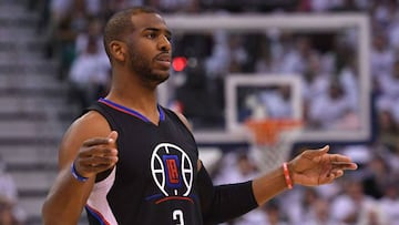 SALT LAKE CITY, UT - APRIL 28: Chris Paul #3 of the Los Angeles Clippers gestures towards an official during the first half against the Utah Jazz in Game Six of the Western Conference Quarterfinals during the 2017 NBA Playoffs at Vivint Smart Home Arena on April 28, 2017 in Salt Lake City, Utah. NOTE TO USER: User expressly acknowledges and agrees that, by downloading and or using this photograph, User is consenting to the terms and conditions of the Getty Images License Agreement.   Gene Sweeney Jr/Getty Images/AFP
 == FOR NEWSPAPERS, INTERNET, TELCOS &amp; TELEVISION USE ONLY ==