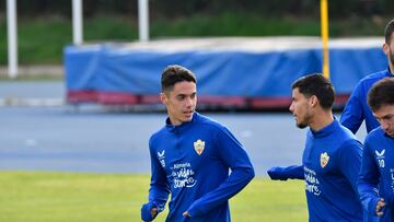 Arribas y Robertone son dos de los jugadores mejor valorados de la plantilla del Almería.
