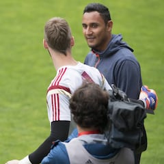 Ahora Donnarumma: el debate en la portería dura ya cinco años