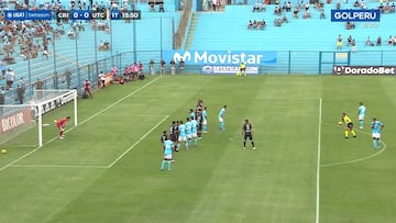 El volante de la selecci&oacute;n se mand&oacute; con una obra de arte para poner el 1-0 de Cristal sobre UTC.