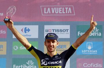 Adam Yates recibe el Premio AS al Mejor Joven. 