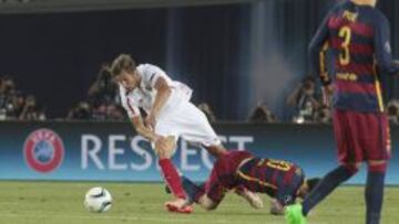 Krychowiak, con Messi durante la Supercopa.