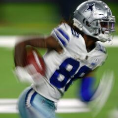 CeeDee Lamb es prioridad para los Cowboys antes que Dak Prescott