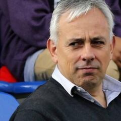 Le arrebatan el trono a Felicevich en Chile: este es el representante con más transferencias