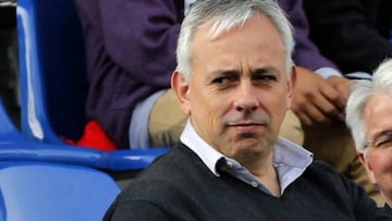 Le arrebatan el trono a Felicevich en Chile: este es el representante con más transferencias