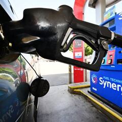 ¿Por qué se han ralentizado los precios de la gasolina según los expertos?