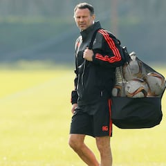 Giggs: "Estaría dispuesto a dirigir al Leicester o al Everton"