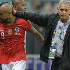 Arturo Vidal lamenta la salida de Reinaldo Rueda de Chile