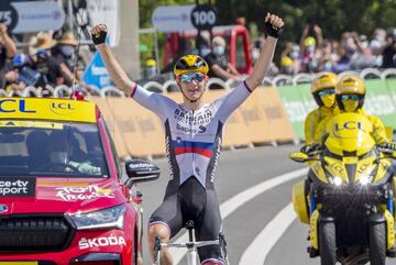 El ciclista esloveno del Bahrein Victorius logró en 2013 el Campeonato Mundial Sub-23 en Florencia. A sus 26 años, el rodador ha conseguido ganar dos etapas en el último Tour de Francia y colgarse el oro en los Campeonatos de Eslovenia de Ciclismo en Ruta. En 2019, ganó una etapa del Giro de Italia y acumula varias victorias de etapa en vueltas menores.

