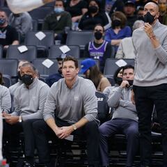 Los Kings echan a Luke Walton