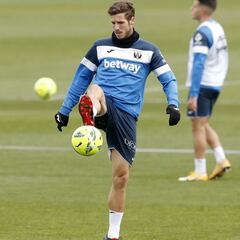 Rubén Pérez regresa 20 días después de su positivo por COVID