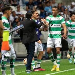 Santos Laguna le dio las gracias a Eduardo Fentanes