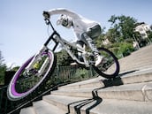 Gabriel Wibmer convierte Praga en su bike park particular