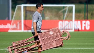 Míchel, en un entrenamiento con el Girona.