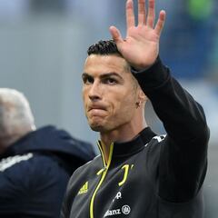 Cristiano Ronaldo returns to Juventus but future remains open