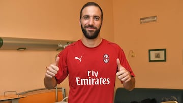 Oficial: Higuaín ya es del Milán y y Bonucci vuelve a la Juventus