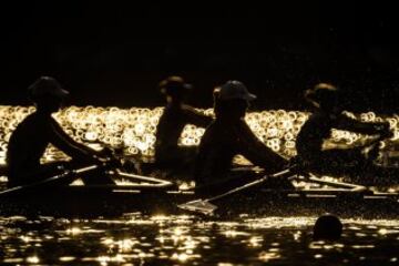 Deportistas en el Campeonato del Mundo júnior de remo que se disputa en Río de Janeiro.