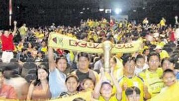 <b>LLENO ABSOLUTO. </b>La Sala 6 del Yelmo Cineplex se abarrotó ayer para ver el partido a iniciativa de Radio Ecuatoriana.