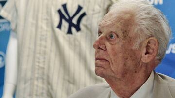 Larsen es el único serpentinero en la historia de Grandes Ligas en lanzar un juego perfecto en el Clásico de Otoño; lo hizo ante Brooklyn Dodgers en 1956.