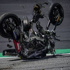 Zarco: "Tuvimos suerte de que las motos no tocaran a nadie"