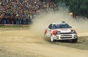 1992. Carlos Sainz gana el Mundial de Rallys con el Toyota Celica GT-Four ST165 con Carlos Moy¨¢..