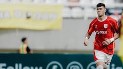 Oficial: un chileno dejo Brasil y fichó en una liga exótica