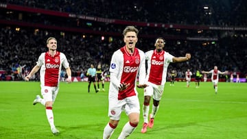 Godts celebra el gol de la victoria del Ajax.