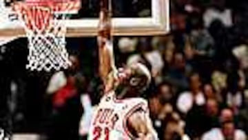 NO MÁS CON ESTA CAMISETA. El rey no quiere reinar en Chicago.