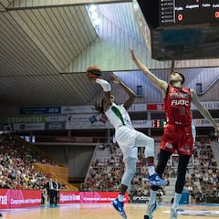 El Unicaja desactiva al Girona de Marc Gasol
