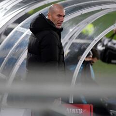 Zidane olvida al banquillo