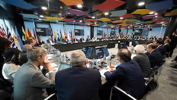 MADRID, 19/04/2023.- Vista general de la reunión de presidentes en la sede de LaLiga que celebra este miércoles una Asamblea General en mitad de la polémica generada por el caso Negreira. EFE/LaLiga SOLO USO EDITORIAL/SOLO DISPONIBLE PARA ILUSTRAR LA NOTICIA QUE ACOMPAÑA (CRÉDITO OBLIGATORIO)
