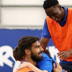 Yerry Mina vive un día especial en Everton