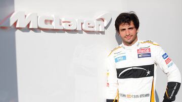 La era Sainz en McLaren arrancó a las 06:03 en Abu Dhabi