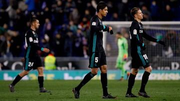 Ceballos, Varane y Marcos Llorente, tras la derrota del Real Madrid en Cornell&agrave;.