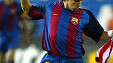 <b>ADMIRACIÓN. </b>Puyol alaba la actuación de su compañero Ronaldinho.