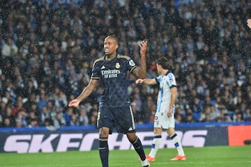 Militao, bajo la lluvia de San Sebastián.