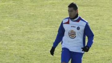 <b>SORPRESA. </b>Miku, ayer en Getafe, junto a Pedro León.