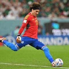 Memo Ochoa debutó con el Salernitana en partido amistoso