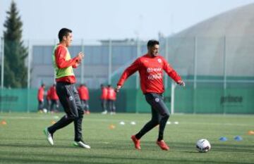 La Roja prepara dos equipos para Irán y Brasil