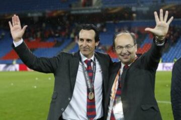 El Sevilla campeón de la Europa League. Uani Emery y José Castro.

