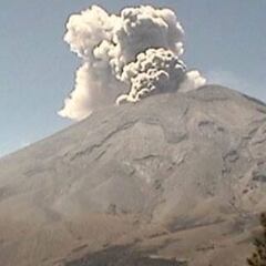 Popocatépetl explota y lanza ceniza moderada en crisis de contaminación