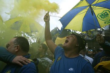 El banderazo de la afición de Boca Juniors en Madrid