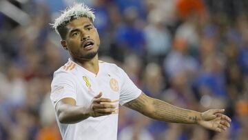 El delantero venezolano de Atlantlanta United, Josef Martínez, salió lesionado del encuentro contra San José Earthquakes y tuvo qué ser sustituido al 79'.