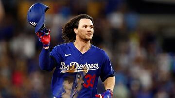 LOS ANGELES, CALIFORNIA - JULY 25: James Outman #33 of the Los Angeles Dodgers drives in the game winning run against the Toronto Blue Jays in the tenth inning at Dodger Stadium on July 25, 2023 in Los Angeles, California.   Ronald Martinez/Getty Images/AFP (Photo by RONALD MARTINEZ / GETTY IMAGES NORTH AMERICA / Getty Images via AFP)