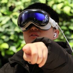 Videos of people using Apple’s Vision Pro look like something out of Black Mirror