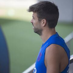 Piqué se cura en salud: tratamiento especial de prevención del sóleo