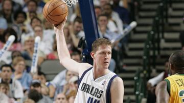 Shawn Bradley, exjugador de la NBA, fue atropellado mientras andaba en bicicleta el 20 de enero de 2021 y asegura haber pensado en el suicidio.