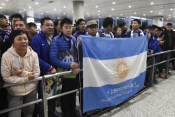 Carlos Tévez ya está en Shanghái.