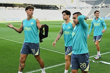 ¿Podrá Igor Lichnovsky jugar contra LAFC? Esto dice el reglamento