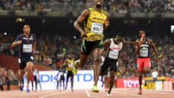 El atleta jamaicano Usain Bolt, durante la prueba de relevos del 4x100 en los Mundiales de Pekín de 2015.